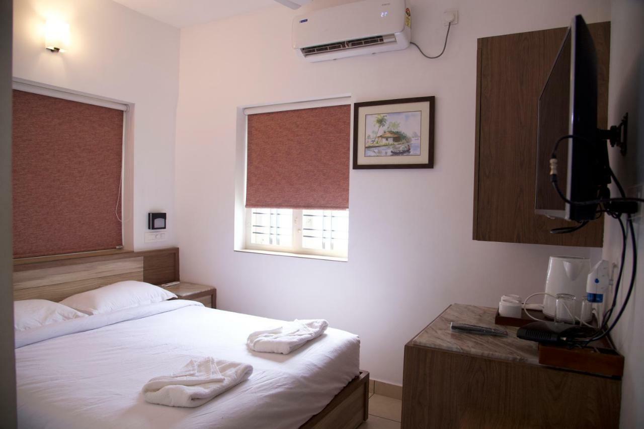 Ramas Garden Bed & Breakfast Thiruvananthapuram Exterior photo