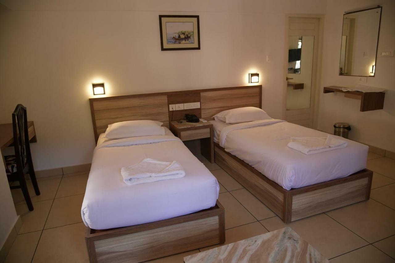Ramas Garden Bed & Breakfast Thiruvananthapuram Exterior photo